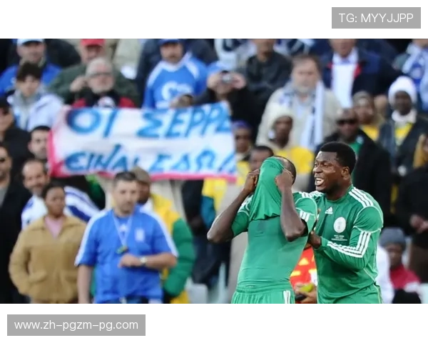 卡拉格解析利马红牌事件业内共识此为误判动作不达红牌标准